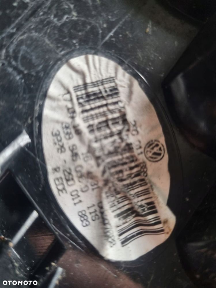 Lampa prawy tył VW Passat B8 kombi - 2