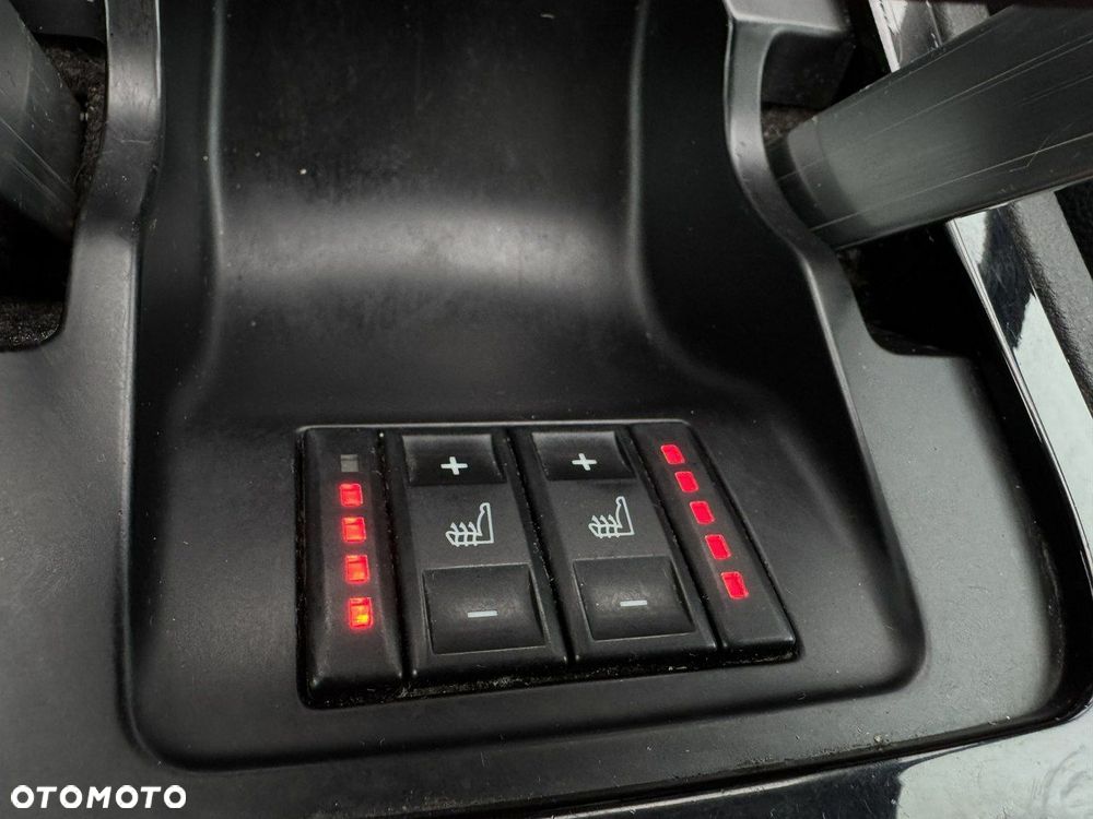 Ford Galaxy 2.0 TDCi Platinium X (Titanium) - 25