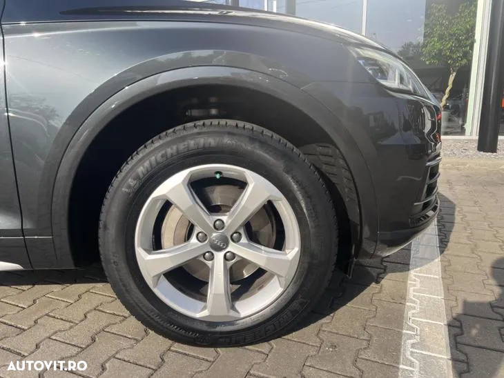 Audi Q5 2.0 40 TDI quattro S tronic Sport - 14