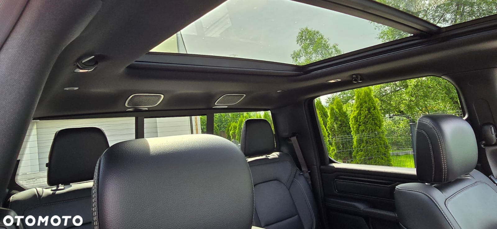 RAM 1500 Crew Cab Sport - 25