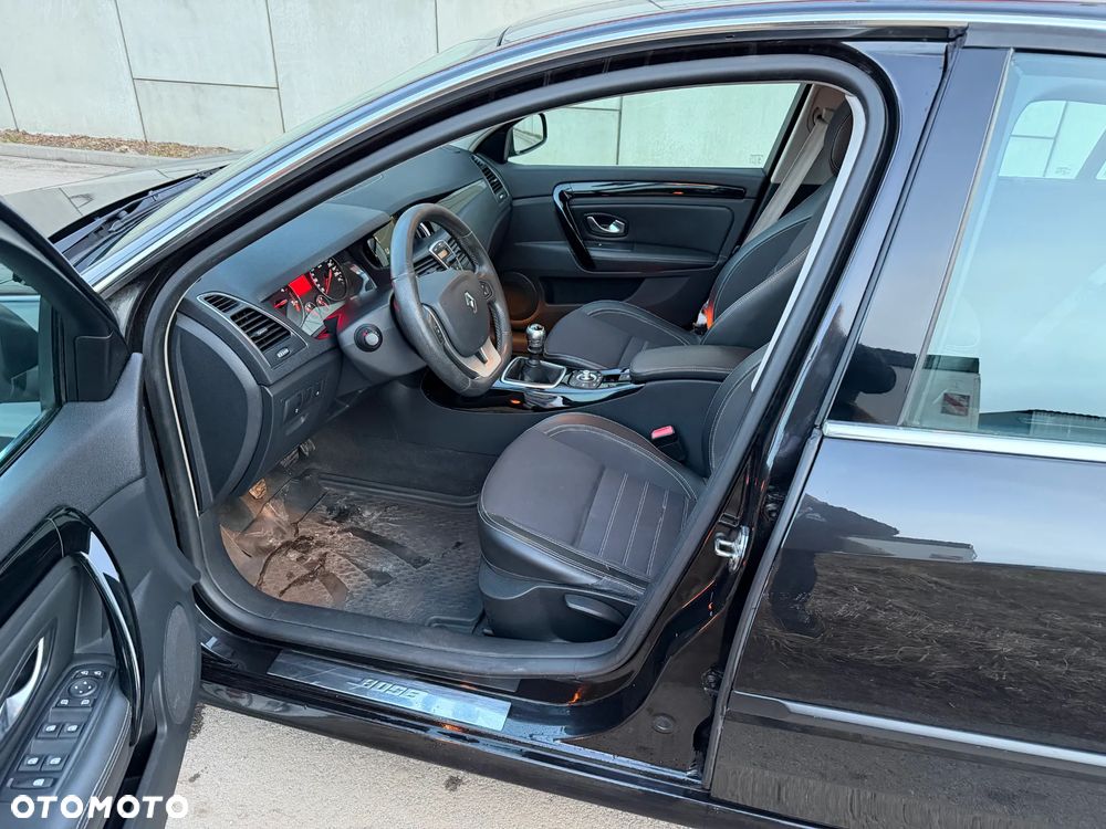 Renault Laguna dCi 150 FAP Bose - 10