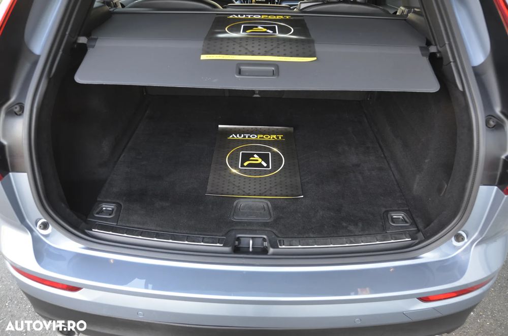 Volvo XC 60 D4 AWD Geartronic Momentum - 35