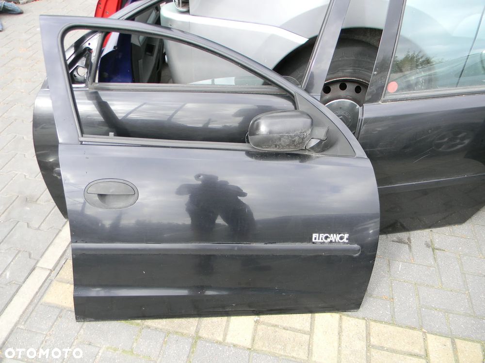 drzwi lewe prawe tył przód OPEL CORSA C 5D Z20R - 18