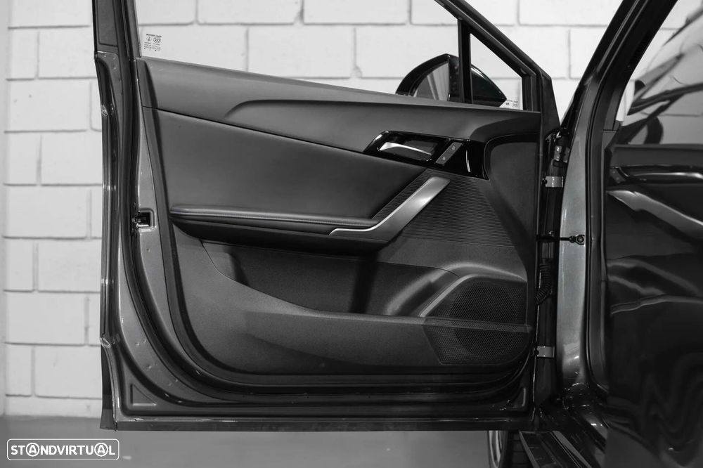 MG MG4 77 kWh Extended Range Luxury - 28