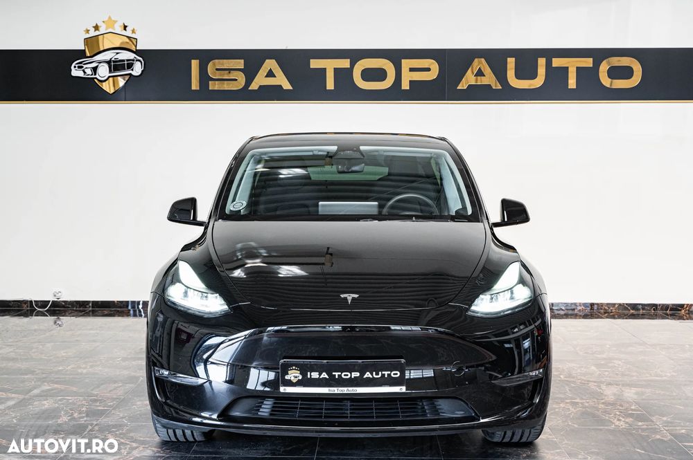 Tesla Model Y Long Range Dual Motor AWD - 2