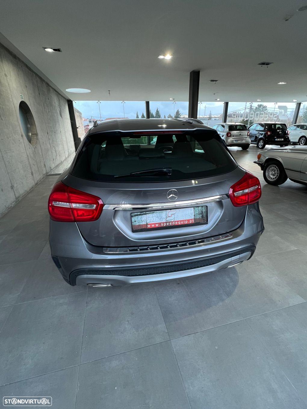 Mercedes-Benz GLA 180 d AMG Line - 10