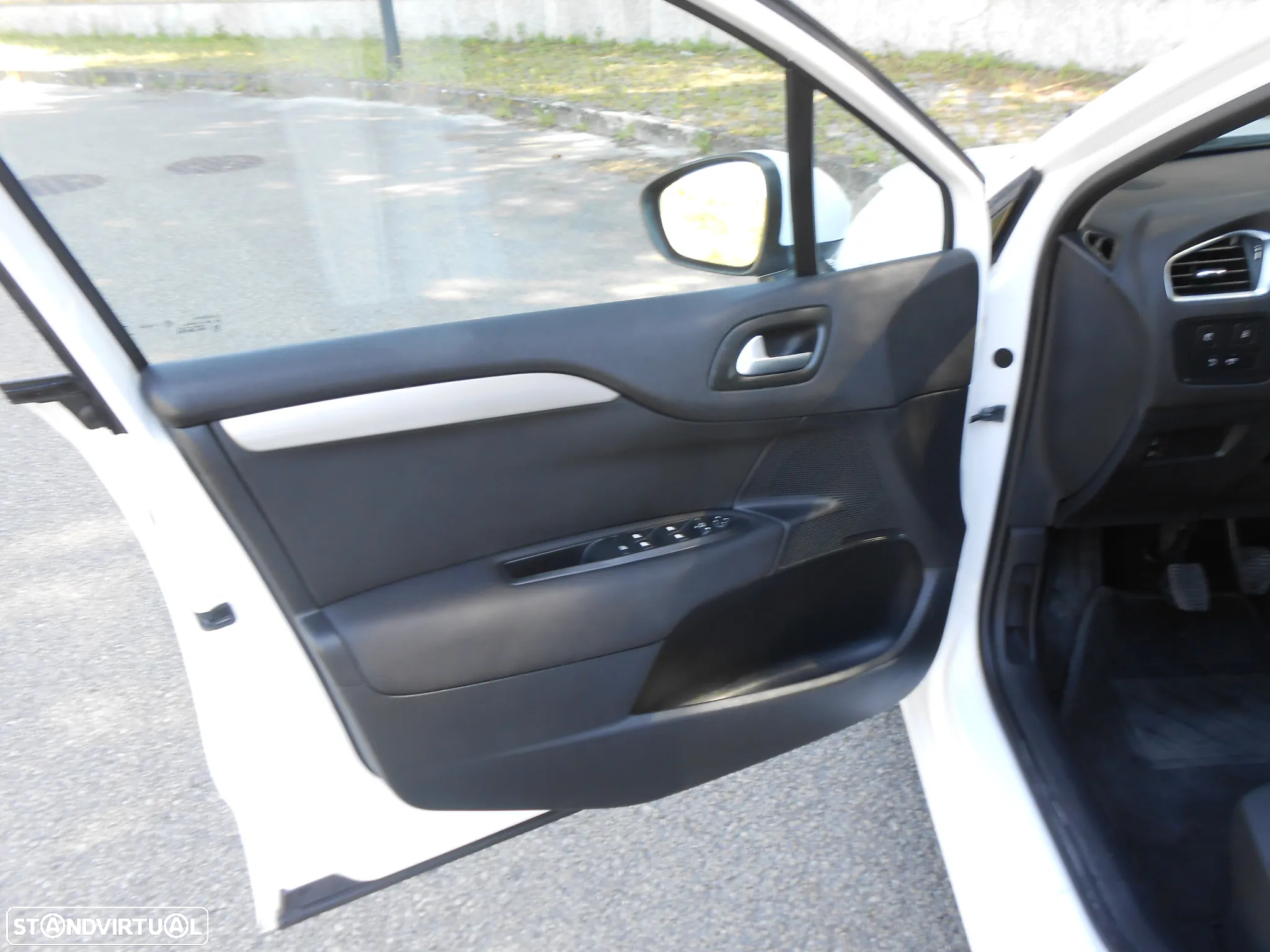 Citroën C4 BlueHDi 100 Selection - 11