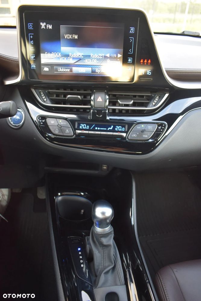 Toyota C-HR 1.8 Hybrid Prestige - 9