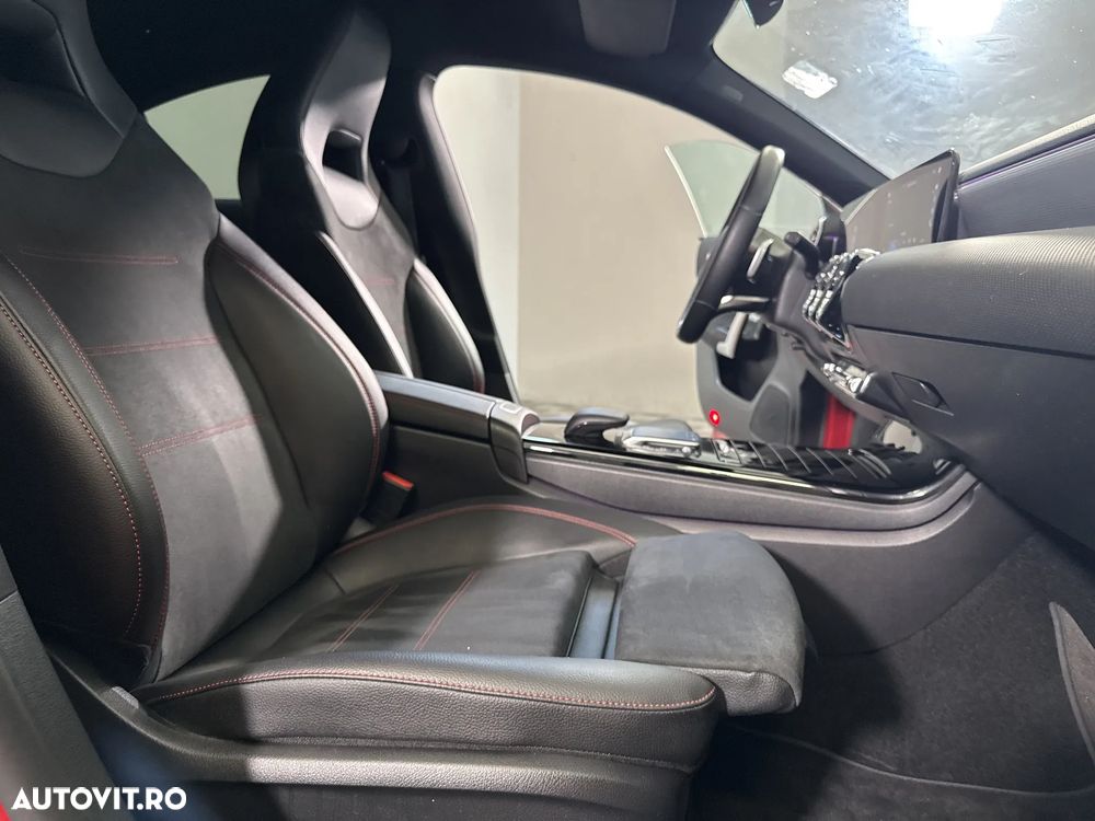 Mercedes-Benz CLA 250 - 12