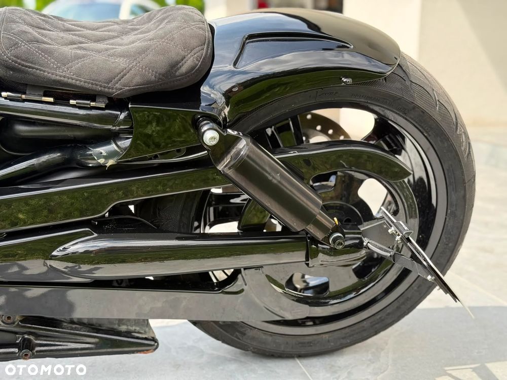Harley-Davidson V-Rod Muscle - 14