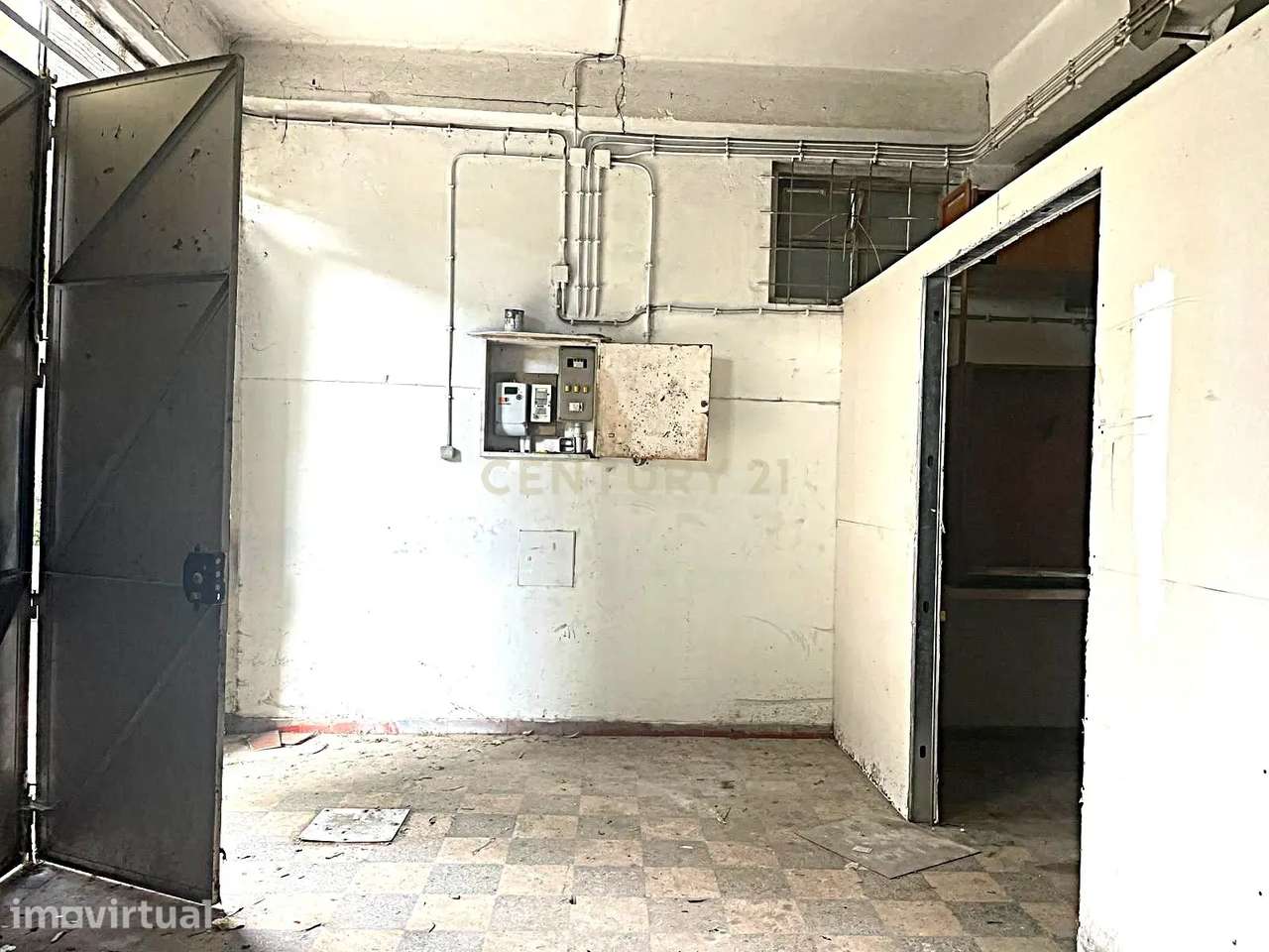 ATENÇÃO INVESTIDORES! Armazém em Monte Abraão, Sintra muito bem locali - Grande imagem: 3/6
