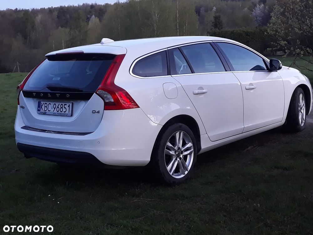 Volvo V60 D4 - 4