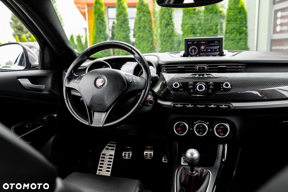 Alfa Romeo Giulietta 1750 TBi Quadrifoglio Verde - 27