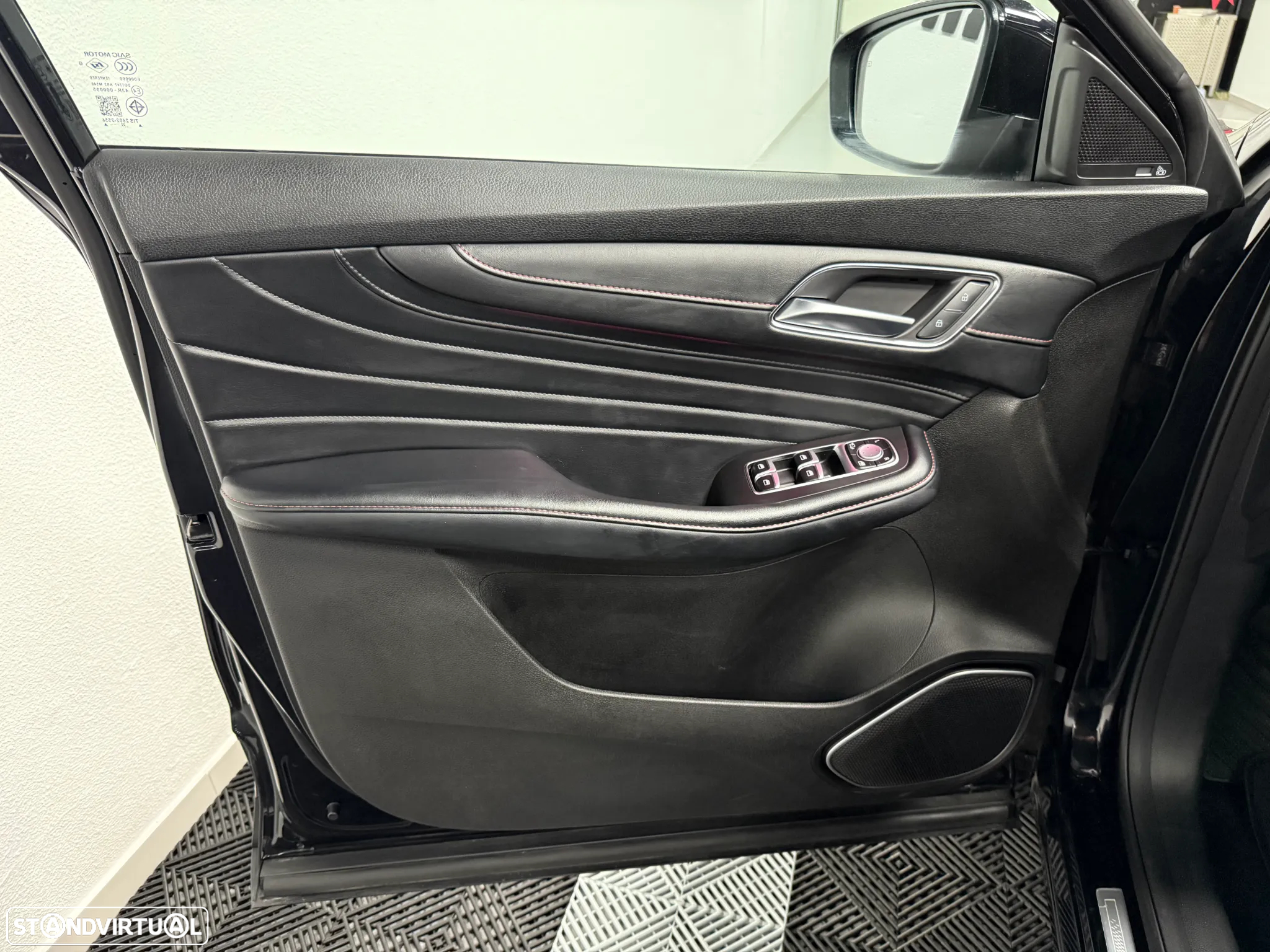 MG EHS 1.5 T-GDI Plug-in Hybrid Luxury - 13