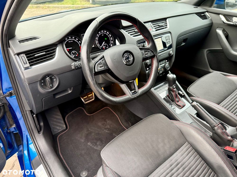 Skoda Octavia 2.0 TDI DSG RS - 13