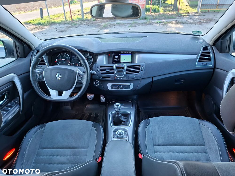 Renault Laguna ENERGY dCi 175 FAP Start & Stop GT - 18
