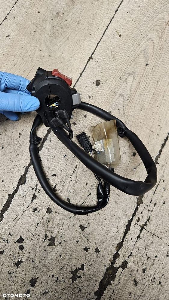 Przełącznik prawy Honda CRF 1000 Africa Twin 35130-MJP-G82 - 10