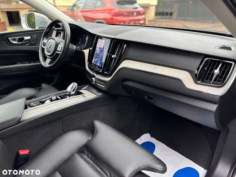 Volvo XC 60 B5 D AWD Geartronic Inscription - 8