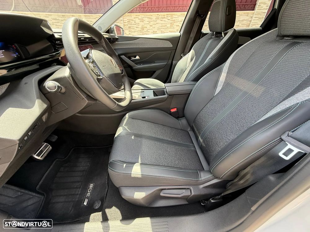 Peugeot e-308 54 kWh Allure - 20
