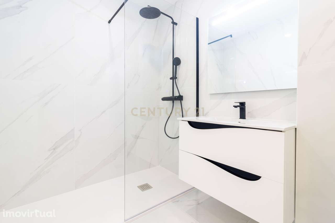 Apartamento T2 Praia da Nazaré - Grande imagem: 3/19