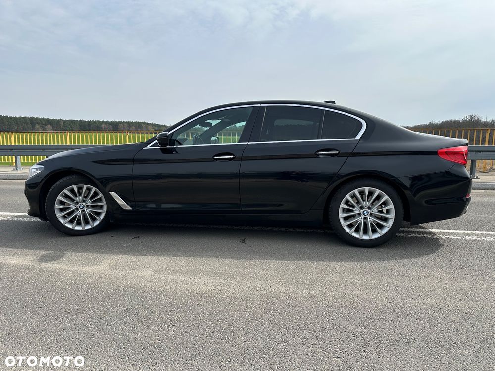 BMW Seria 5 520d Luxury Line - 4