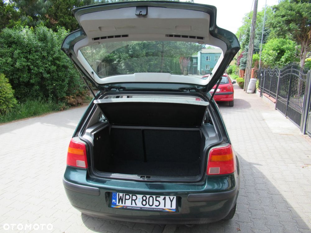 Volkswagen Golf 1.4 Comfortline - 32