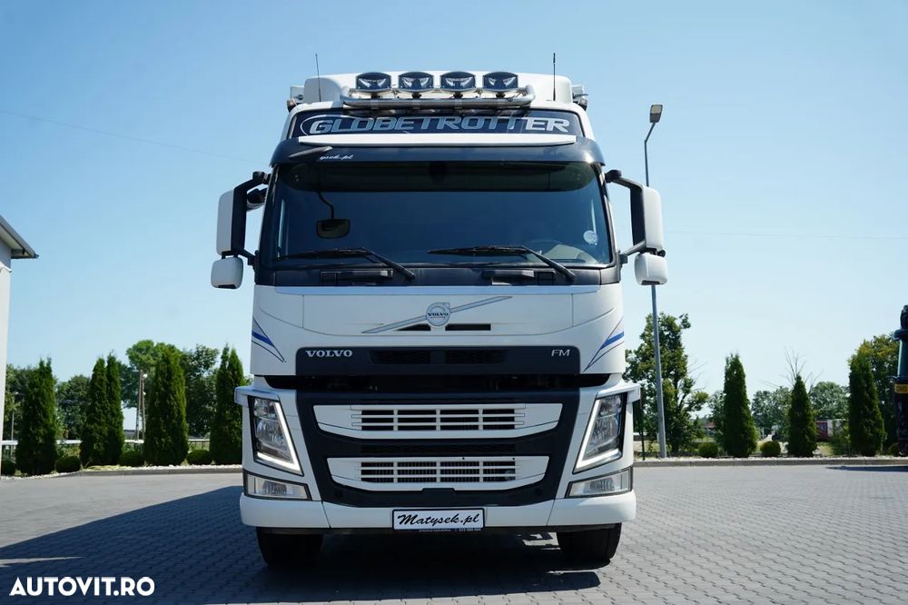 Volvo FM 370 / SOLO / CORTINĂ - 9,1 M / 6X2 / DHOLLANDIA LIFT - 2.000 KG / PODEA REZISTENTĂ / AER CONDIȚIONAT PARCARE / I-SHIFT / EURO 6 - 9