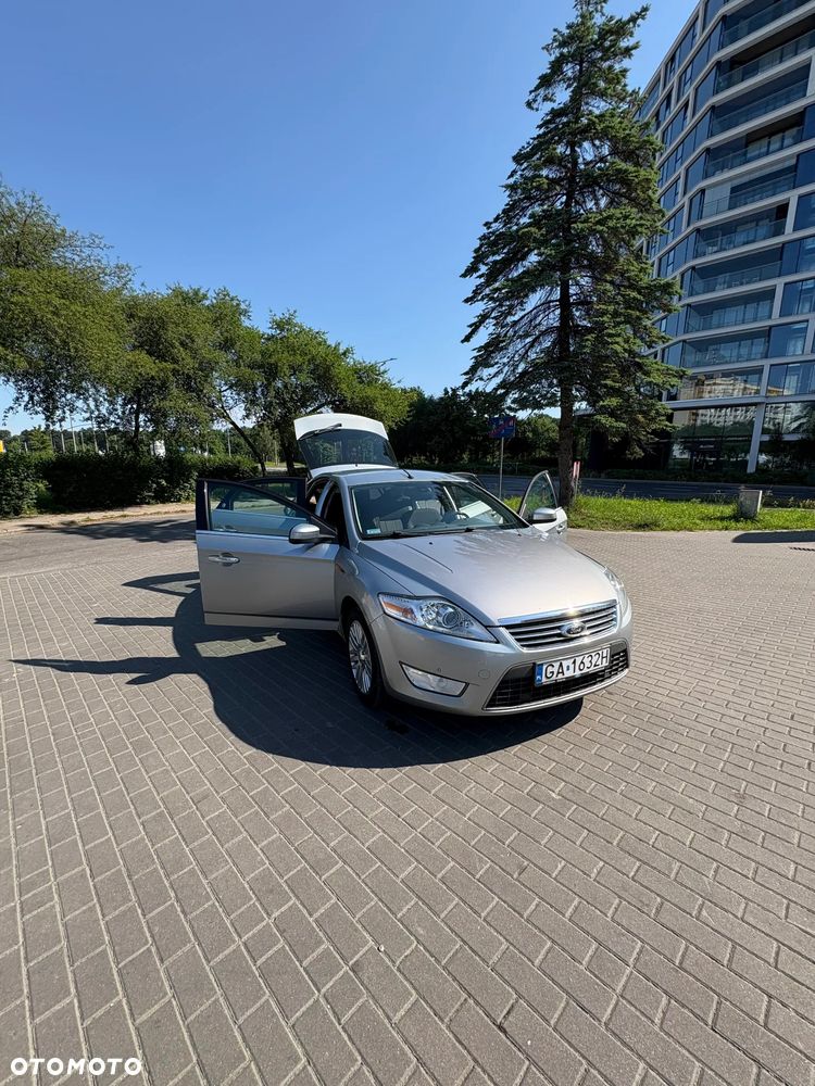Ford Mondeo 2.0 TDCi Ghia - 14