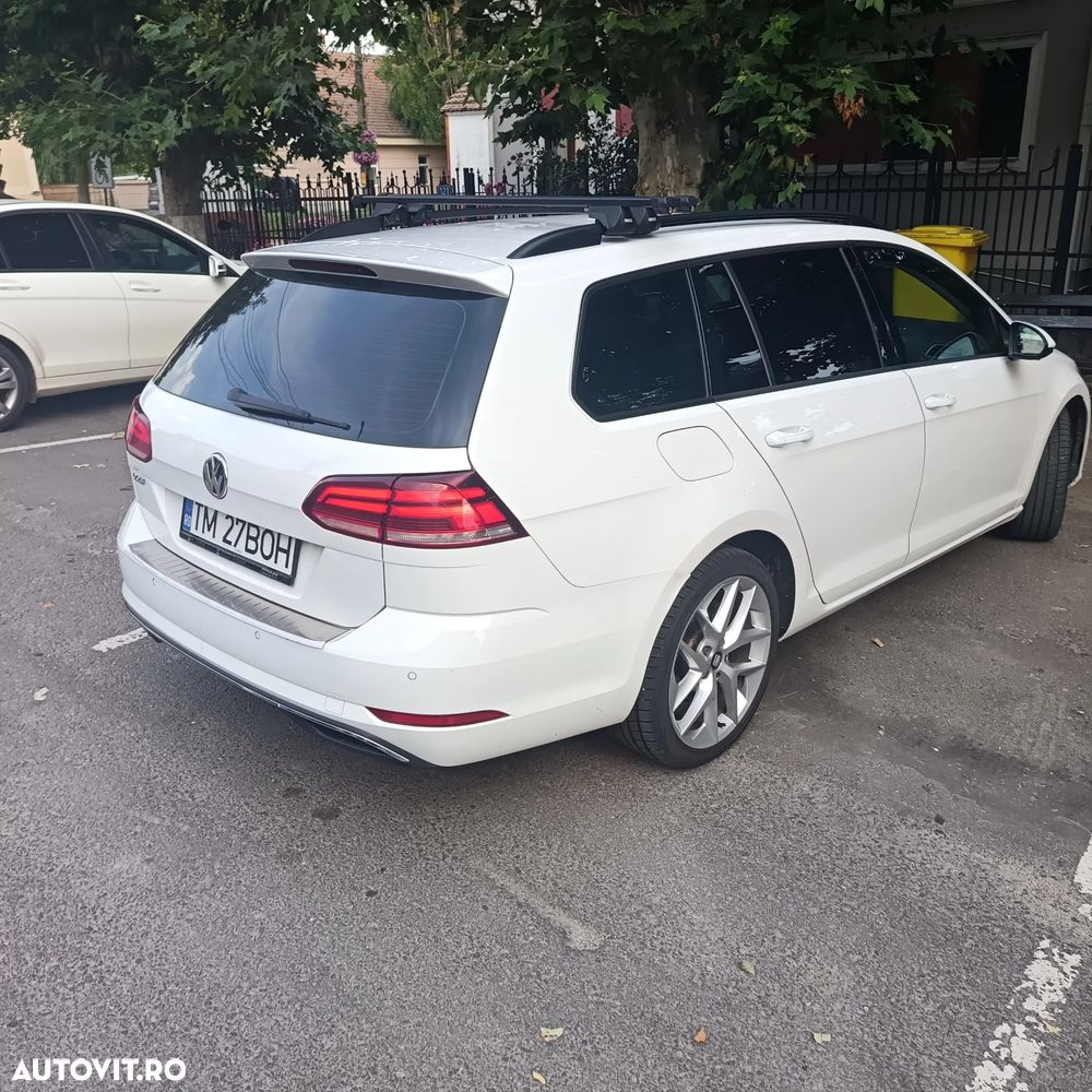 Volkswagen Jetta - 4
