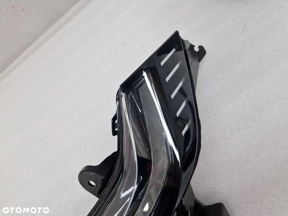 RENAULT MEGANE V E-TECH LEWY HALOGEN / LED / DRL PRZEDNI PRZÓD , NR AUKCJI LPP73 - 6