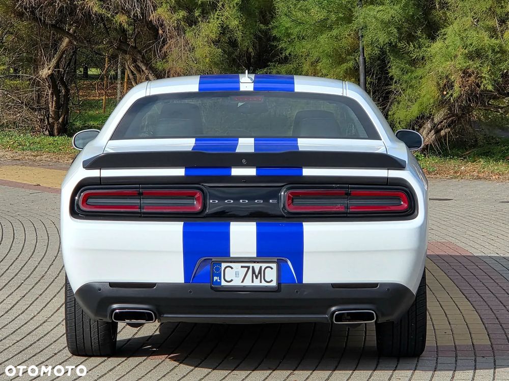 Dodge Challenger Automatik SXT Plus - 8