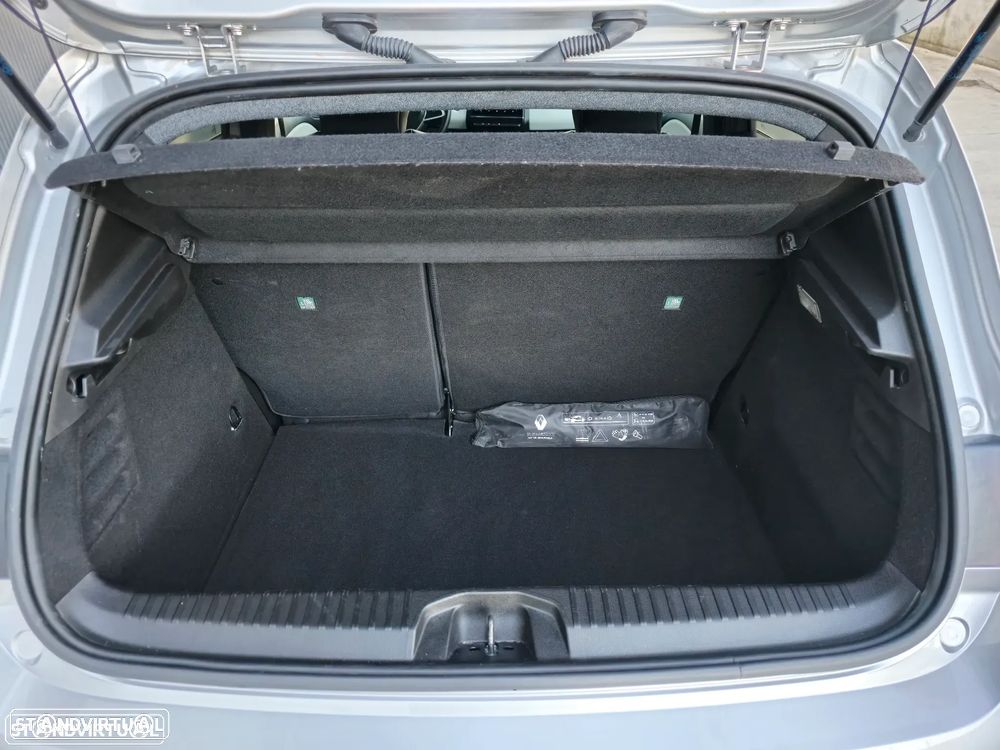 Renault Clio 1.0 TCe Techno - 33