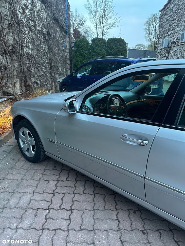 Mercedes-Benz Klasa E - 9