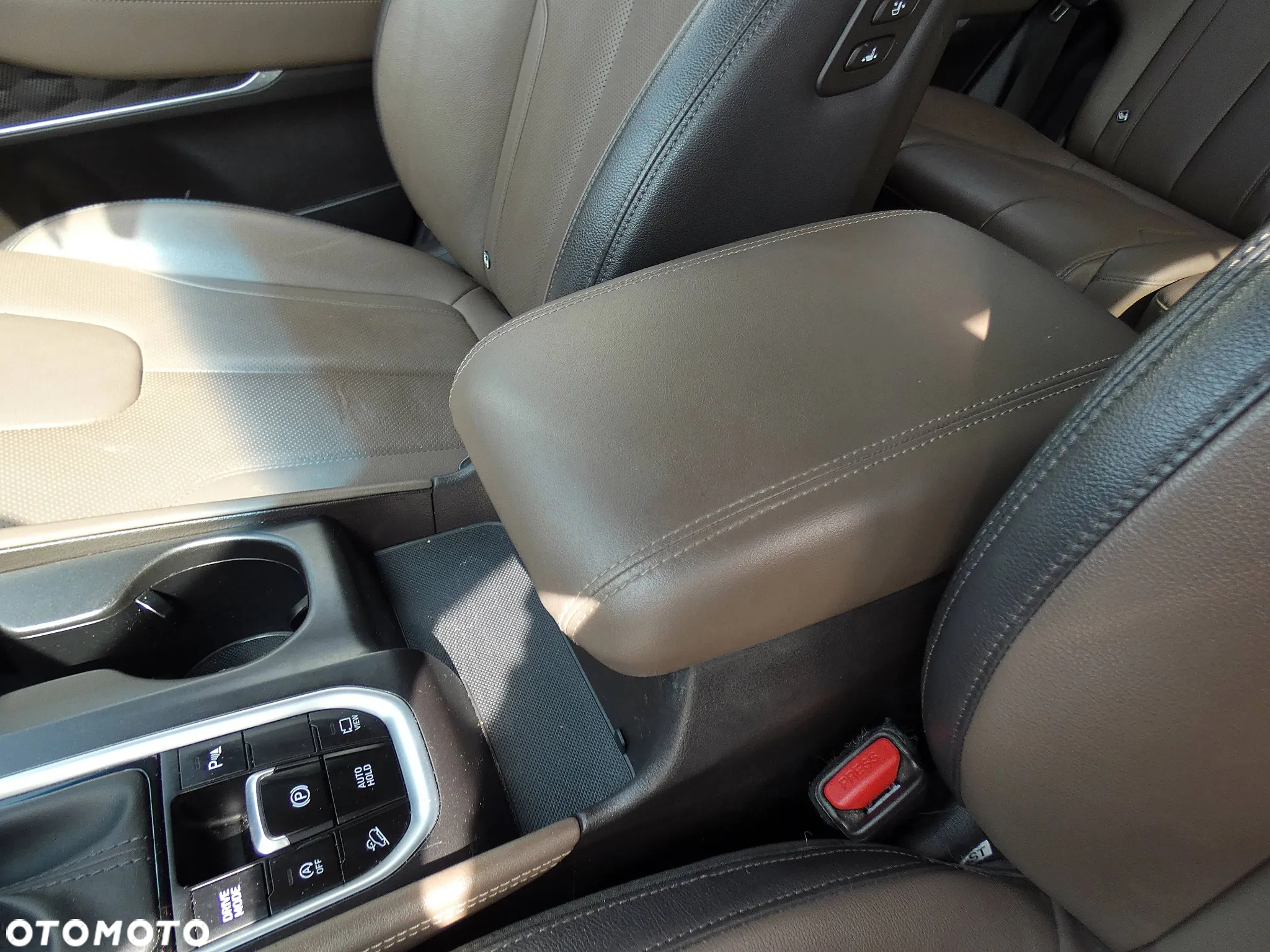 Hyundai Santa Fe 2.0 CRDi Platinum 4WD - 33