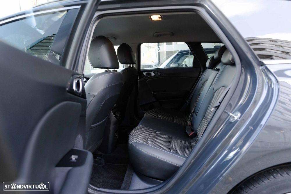 Kia Ceed SW 1.0 T-GDI Sport - 14