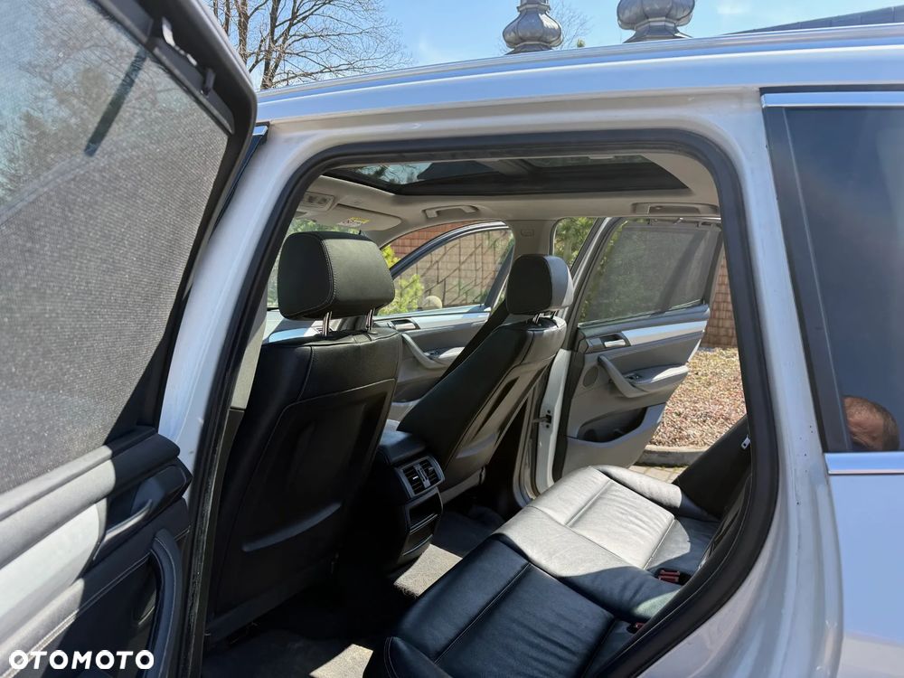 BMW X3 xDrive20d - 16