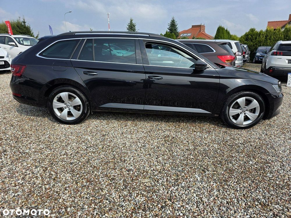 Skoda Superb 2.0 TDI SCR 4x4 Ambition DSG - 15