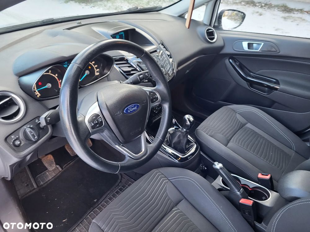 Ford Fiesta 1.0 EcoBoost Titanium - 16