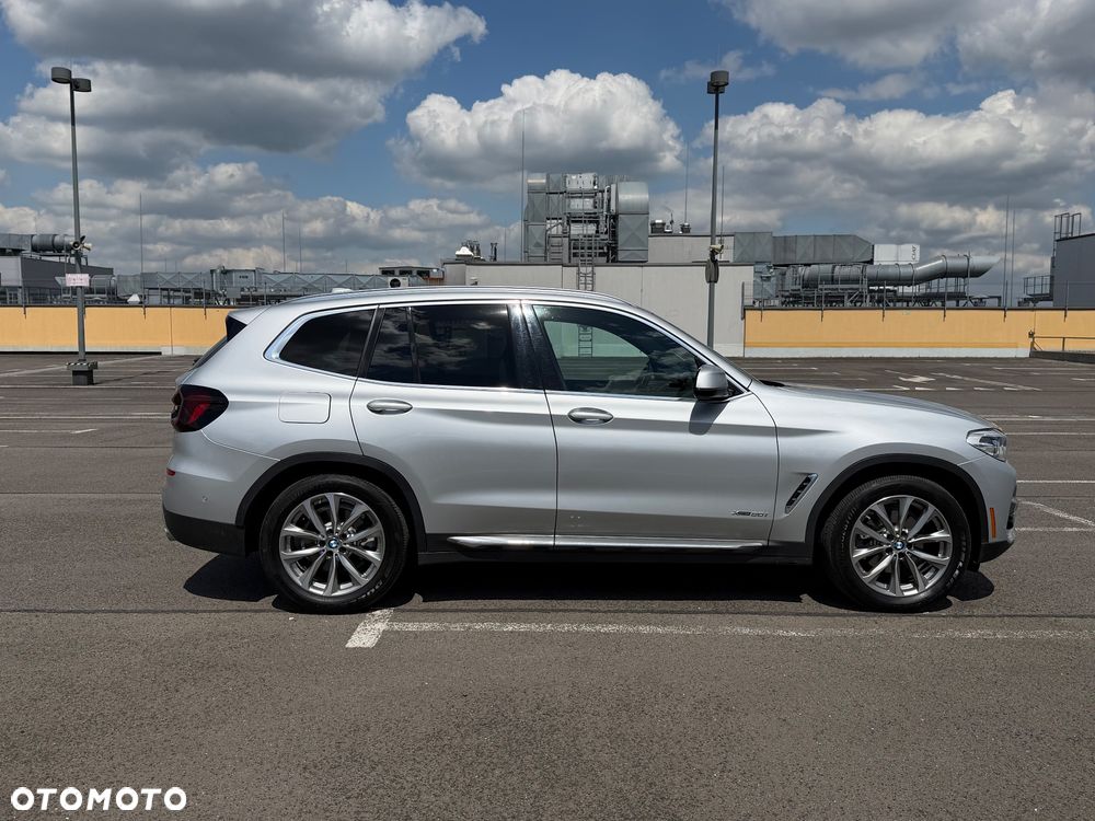 BMW X3 xDrive30i Luxury Line sport - 5