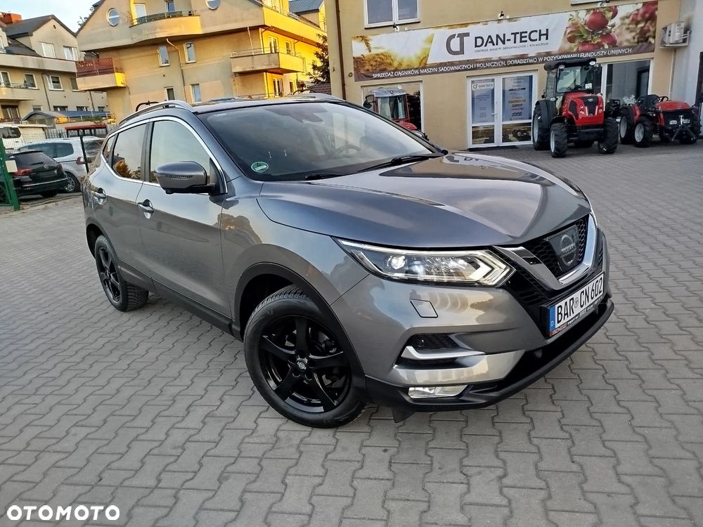 Nissan Qashqai 1.6 DCi Xtronic TEKNA - 4