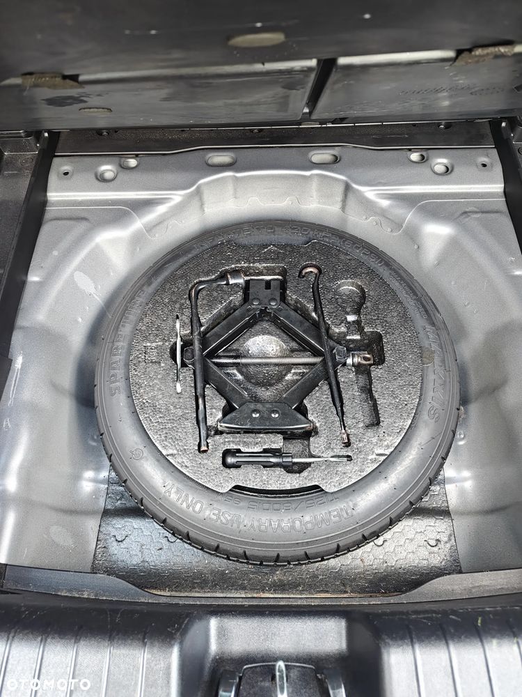 Kia Ceed 1.6 L - 10
