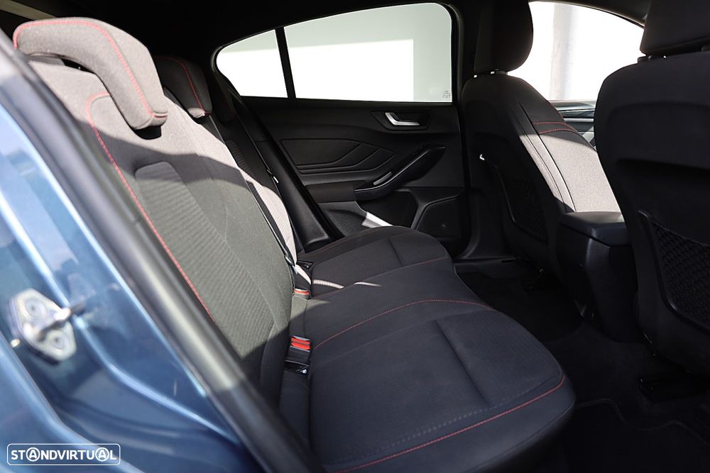 Ford Focus 1.0 EcoBoost MHEV ST-Line Aut. - 60