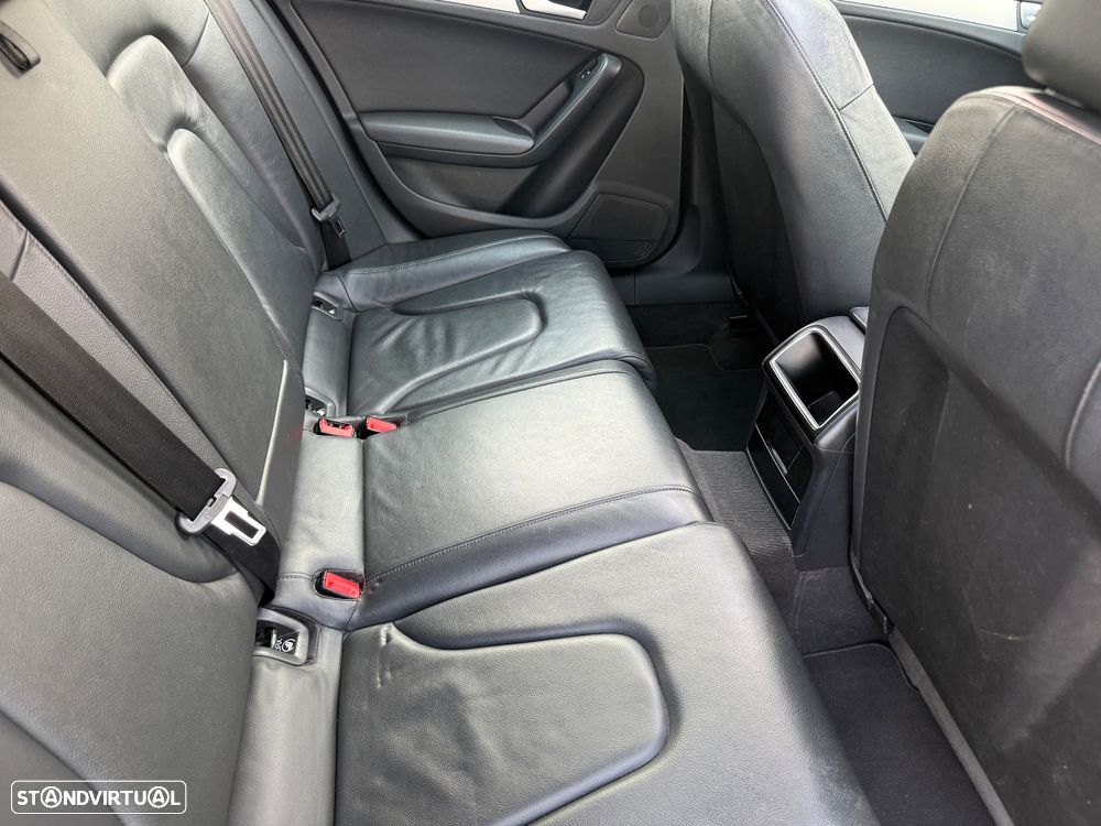 Audi A4 Avant 2.0 TDi Business Line Advance Multitronic - 22