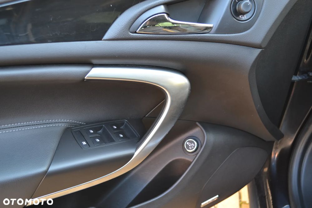 Opel Insignia 2.0 CDTI Sport - 19