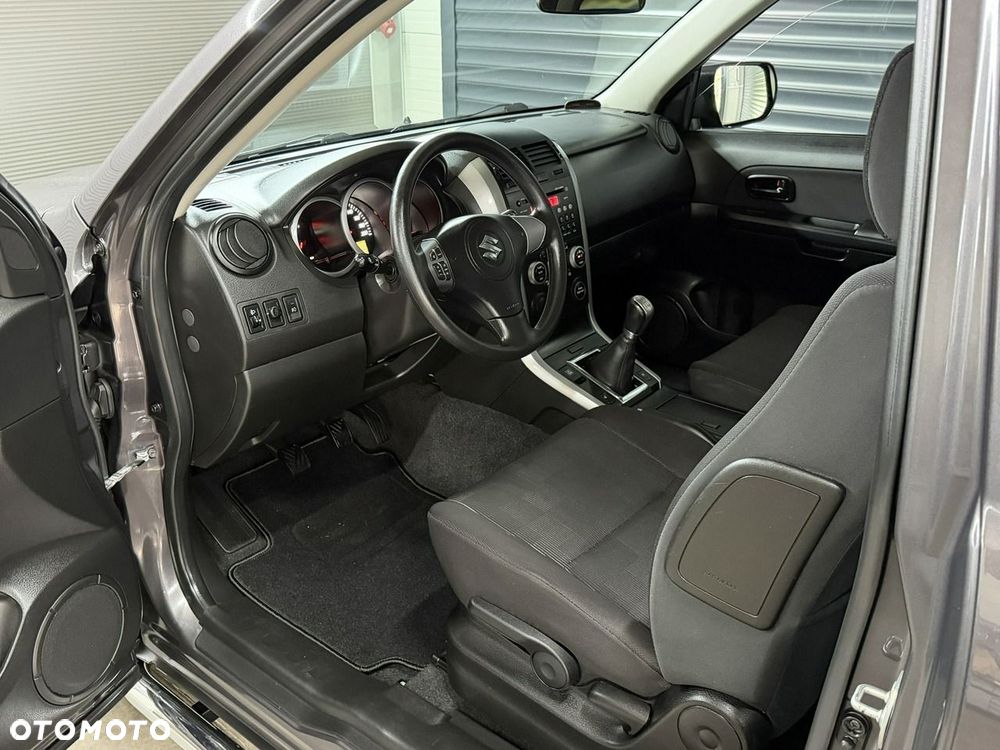Suzuki Grand Vitara - 13