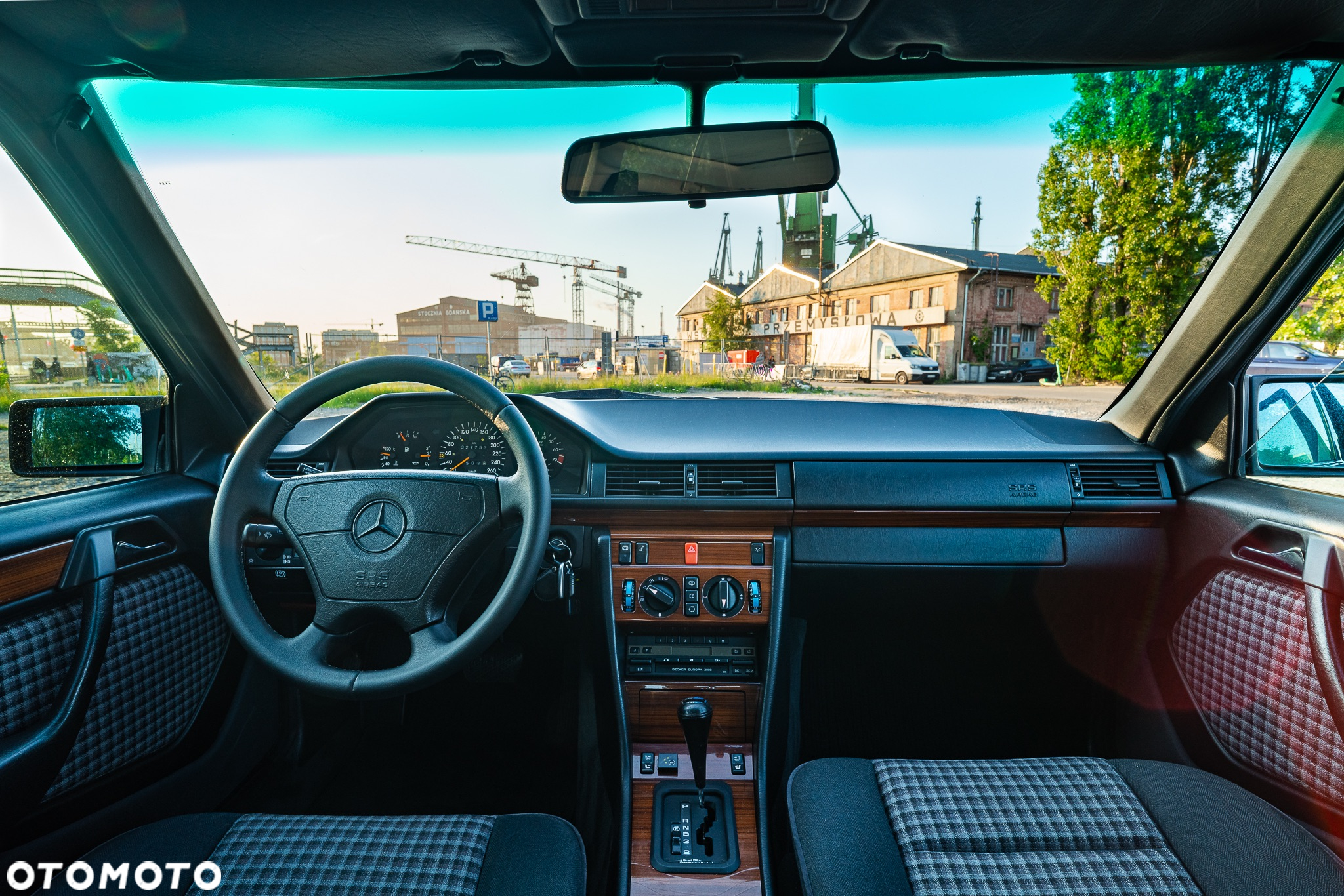 Mercedes-Benz W124 (1984-1993) - 20