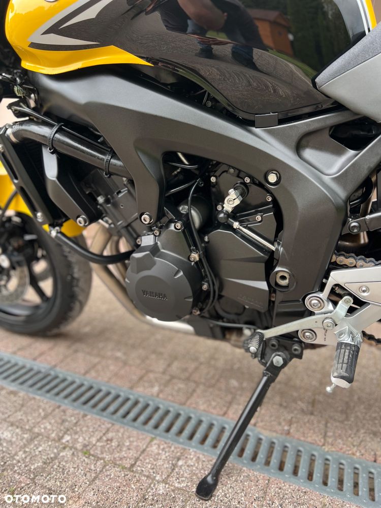 Yamaha FZ6 - 21