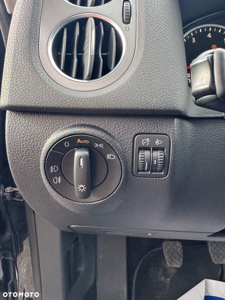 Volkswagen Tiguan - 26