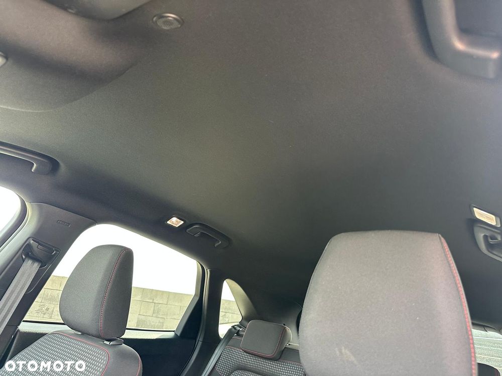 Ford Kuga 2.5 Duratec FHEV 4x4 ST-LINE X - 12