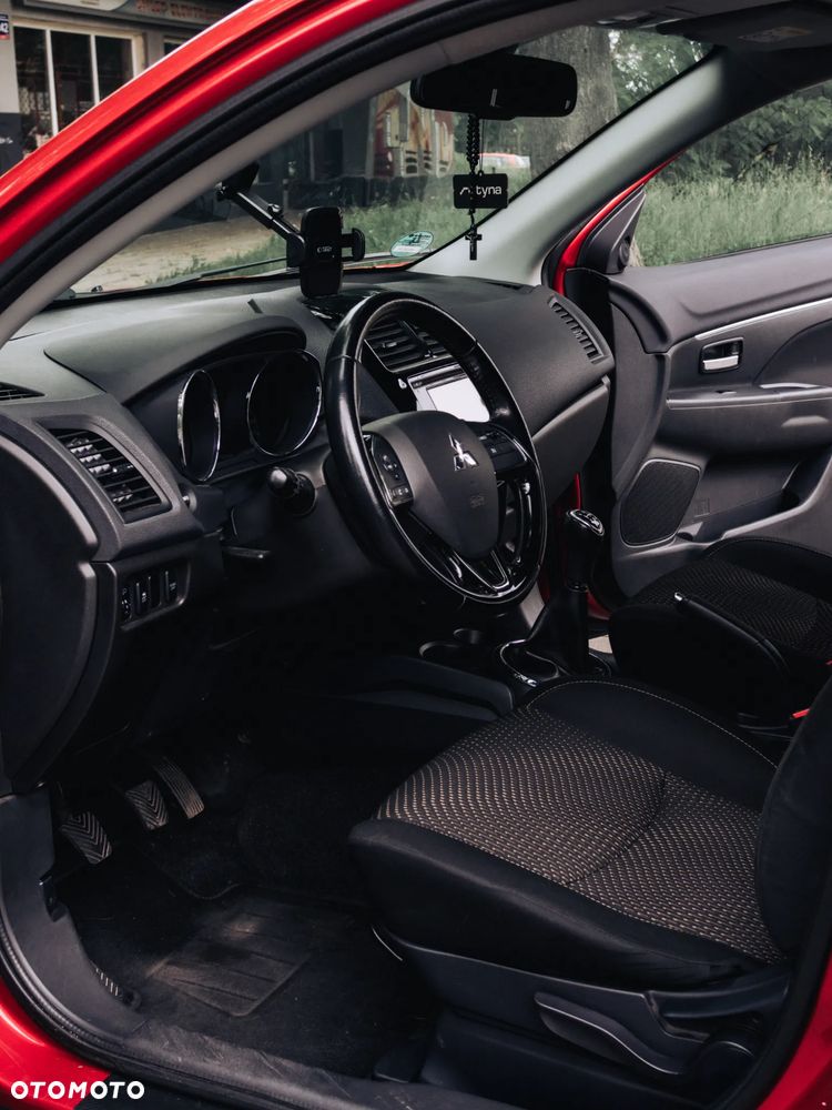 Mitsubishi ASX 1.6 Intense - 9